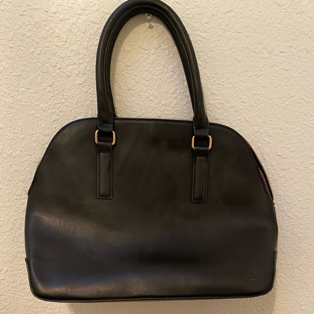 Medium size Black Purse